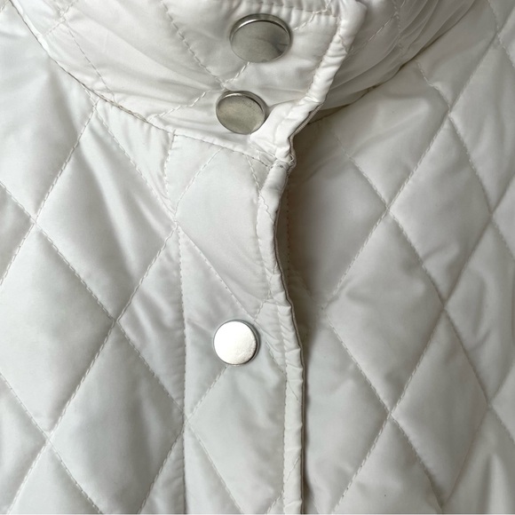 Weatherproof Quilted Reversible Water Resistant Puffer Jacket White and Beige L - Picture 8 of 16